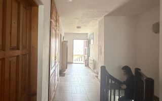 Vânzare casă Individuală 12 Camere la 5 minute de Castelul Bran - Poză 5