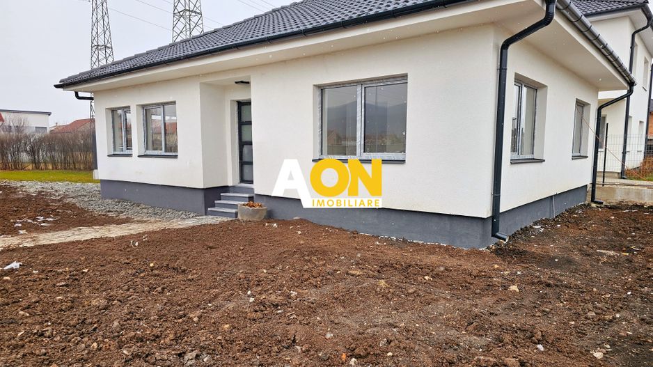 Casa 3 camere, mobilata, utilata, 452 mp teren, Alba - Micesti - Poză 1