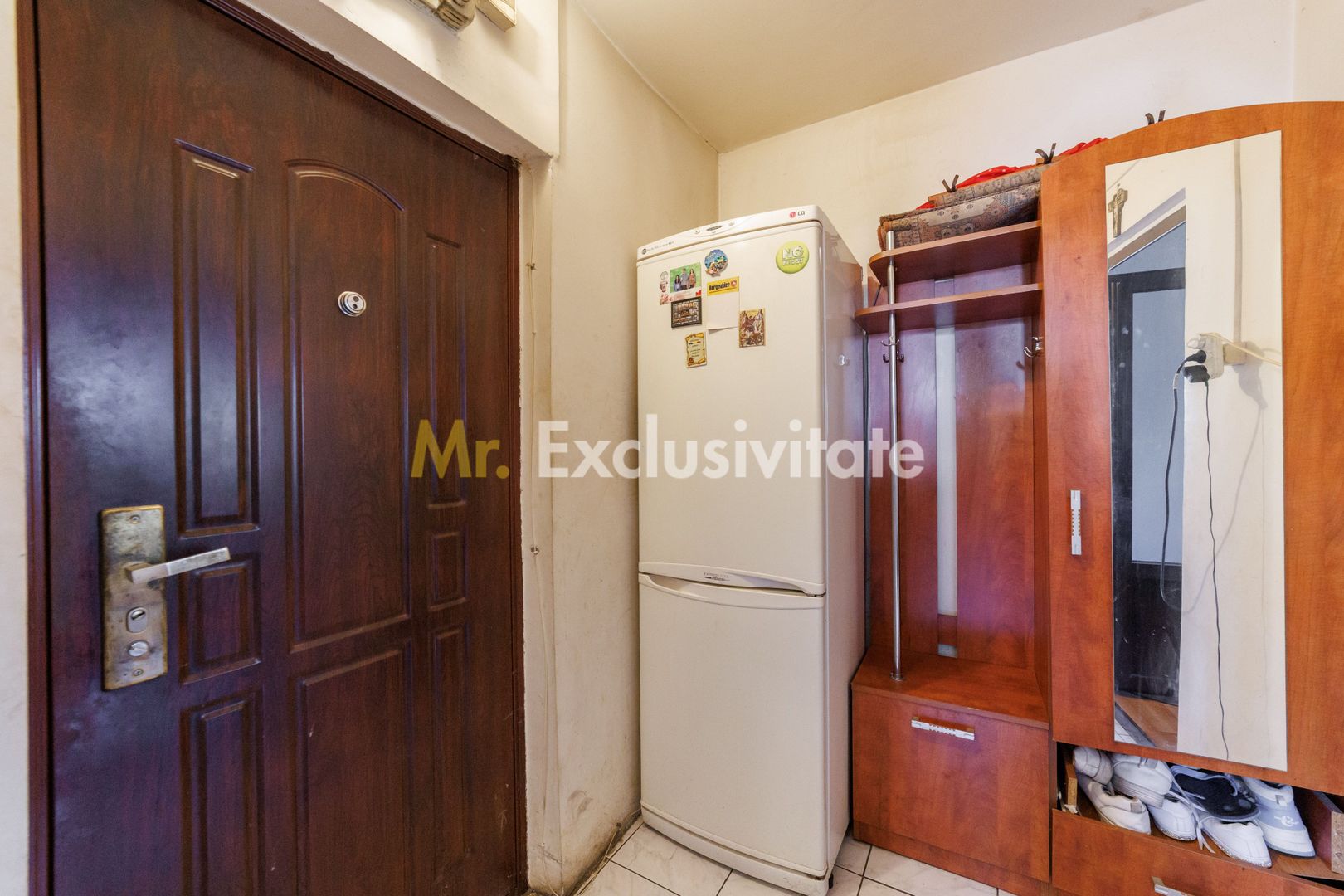 Apartament Trivale et.1 linga Piata si Sc.12 - Poză 3