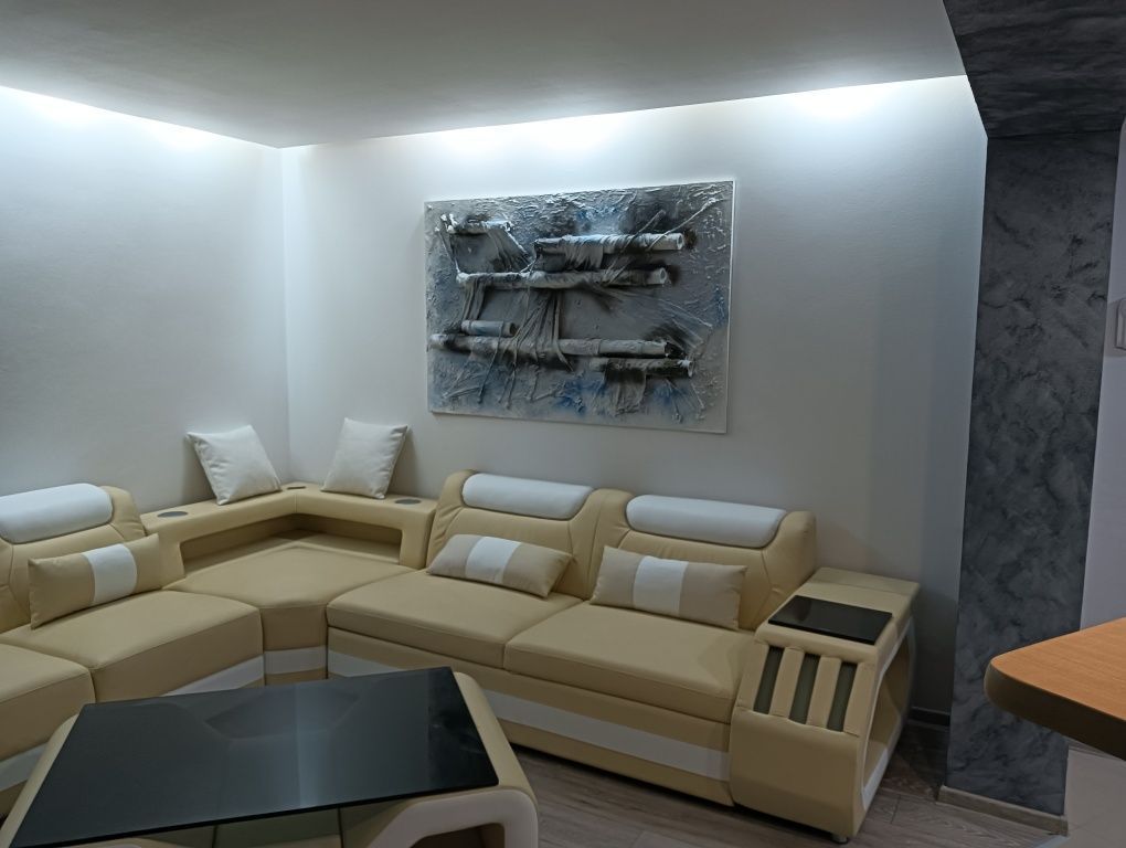 Apartament 3 cam dec Zona Piata Centrala ,etajul 2 - Poză 2