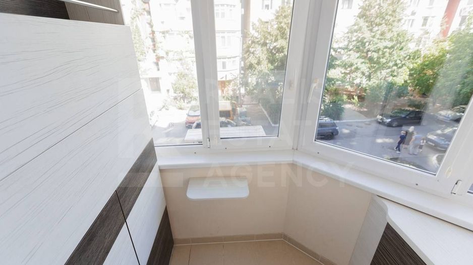 Chirie, apartament cu 4 camere, str. Petru Movilă, sectorul Centru - Poză 13
