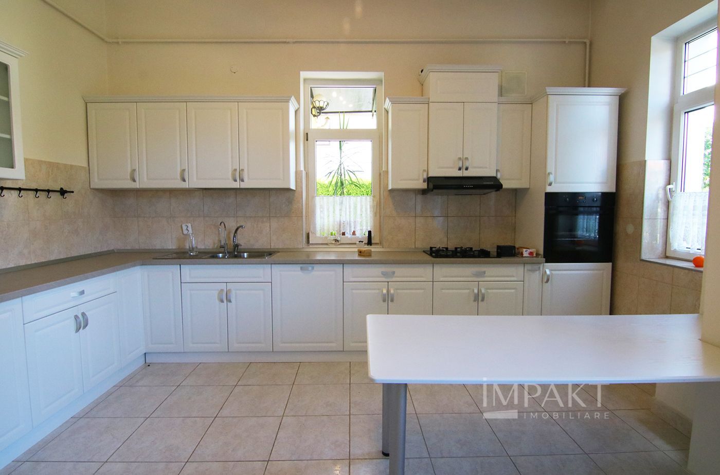 Casa individuala situata la 2 minute de Parcul Engels ! - Poză 8