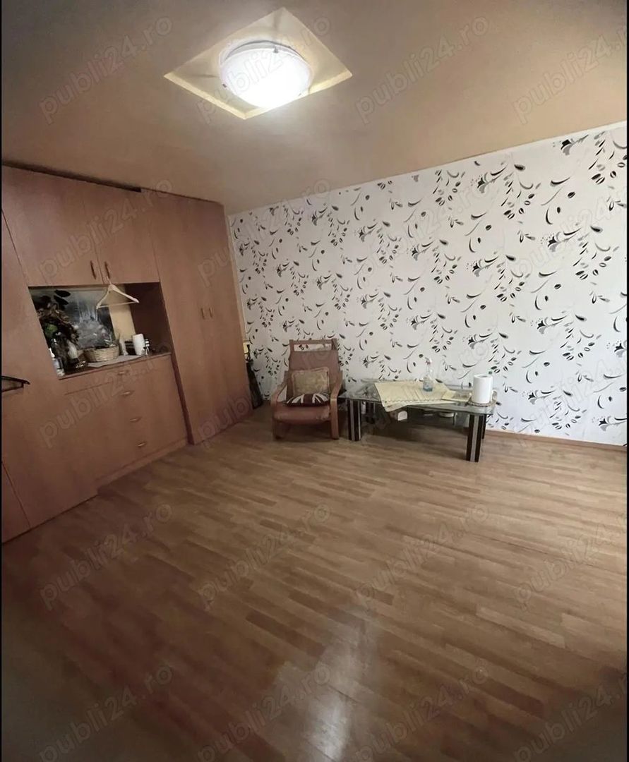 De vanzare garsoniera/ap 2 camere, etaj 1, 1 Decembrie - Poză 1