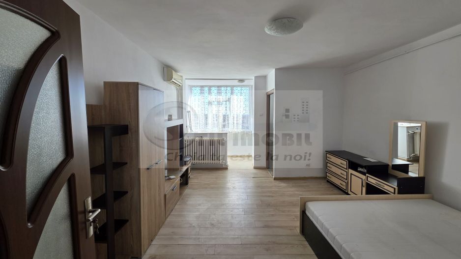 Garsoniera de vanzare Tatarasi - Poză 1