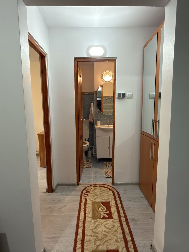 De inchiriat apartament 2 camere, renovat , Micro 40, et.1, 1500 lei - Poză 7