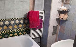 Casă de vânzare cu posibiliate de renovare/dezvoltare - Poză 4