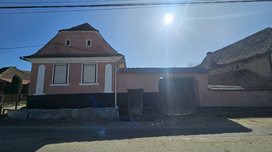 CASA SASEASCA DE POVESTE- CLOASTERF- SASCHIZ/MURES- DE VANZARE! - Poză 1