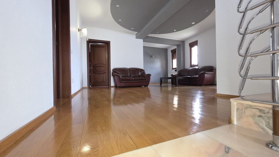 Reducere pret! ! Vila top cu piscina inchisa,  incalzita, barbeque - Poză 17