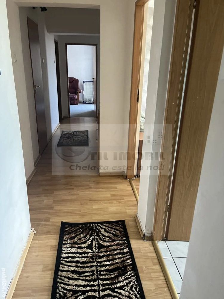 Apartament 3 Camere Podul Ros - 529 euro - Poză 4