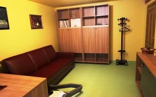 Spațiu parter cu destinație mixtă, zona fostă Lidia – 67 mp - Poză 5