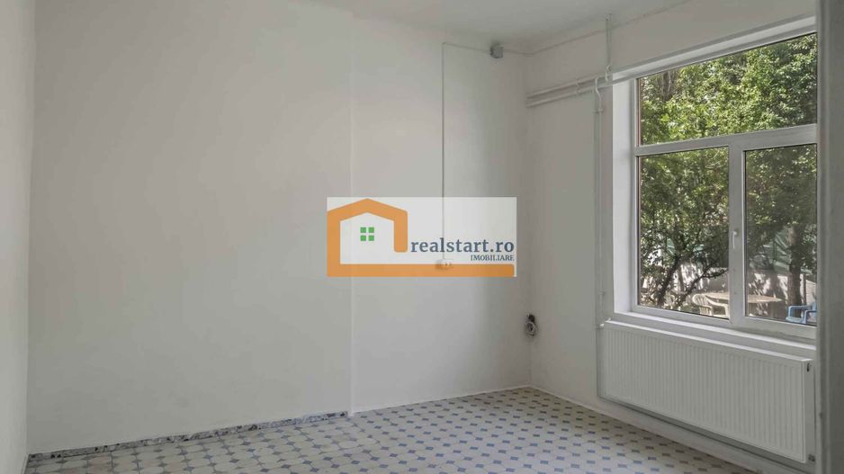 Cartierul Evreiesc, S+P+E+Pod, curte libera 300mp, ideal cabinete, birouri - Poză 28