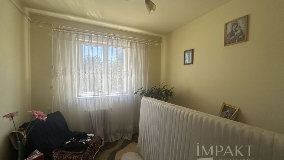 Vanzare apartament cu 4 camere in zona Minerva! - Poză 9