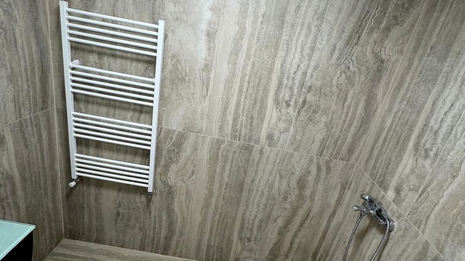 Casă de închiriat – Str. Trandafirilor - Poză 6