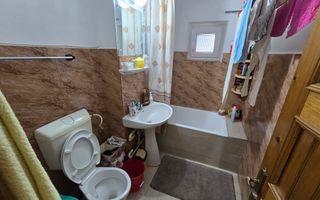 Apartament spațios cu 3 camere | Rădăuți - Poză 6