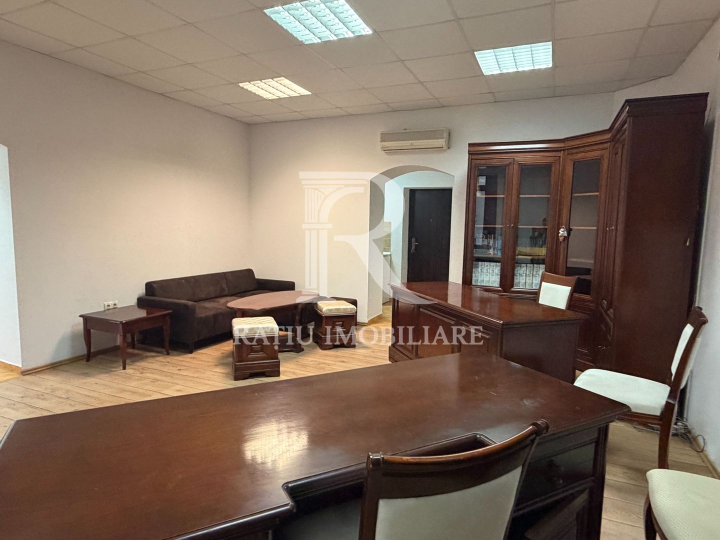 BIROU ELEGANT | MOBILIER CLASIC | ULTRACENTRAL | ORADEA - Poză 2