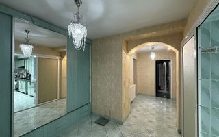 De vanzare Vila situata Ultracentral-425 mp - Poză 3