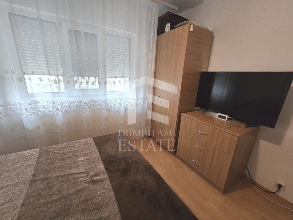 INEL I - Apartament cu centrala pe gaz, loc de parcare si pod de 60 mp - Poză 12