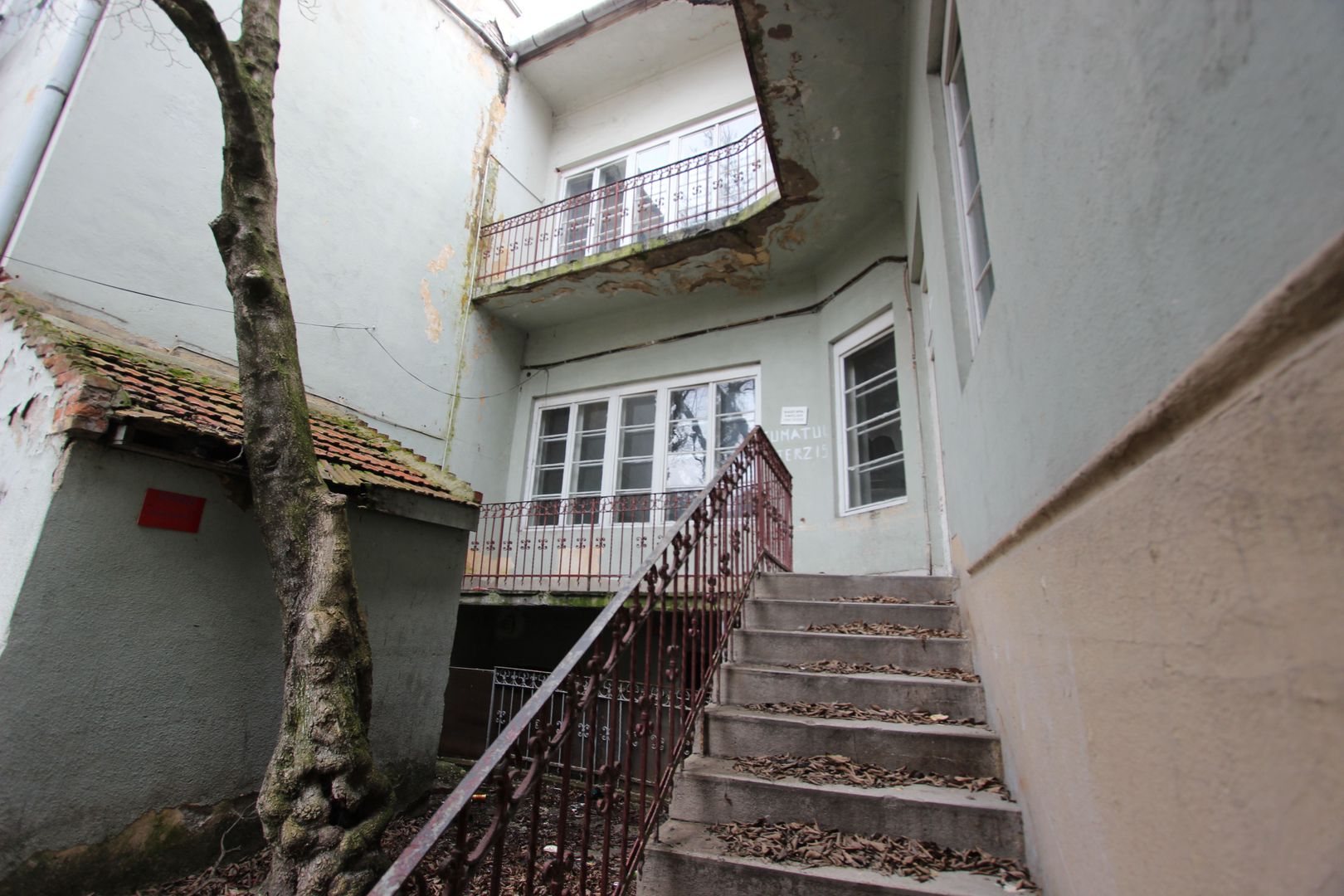 Imobil pretabil cladire de birouri, clinica medicala - Central - Poză 23