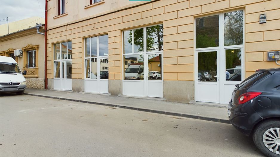 Spațiu comercial de închiriat - Poză 1