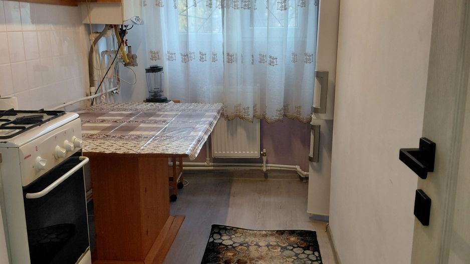De inch iriat apartament 2 cam dec – Zona Baia Comunală, parter - Poză 8