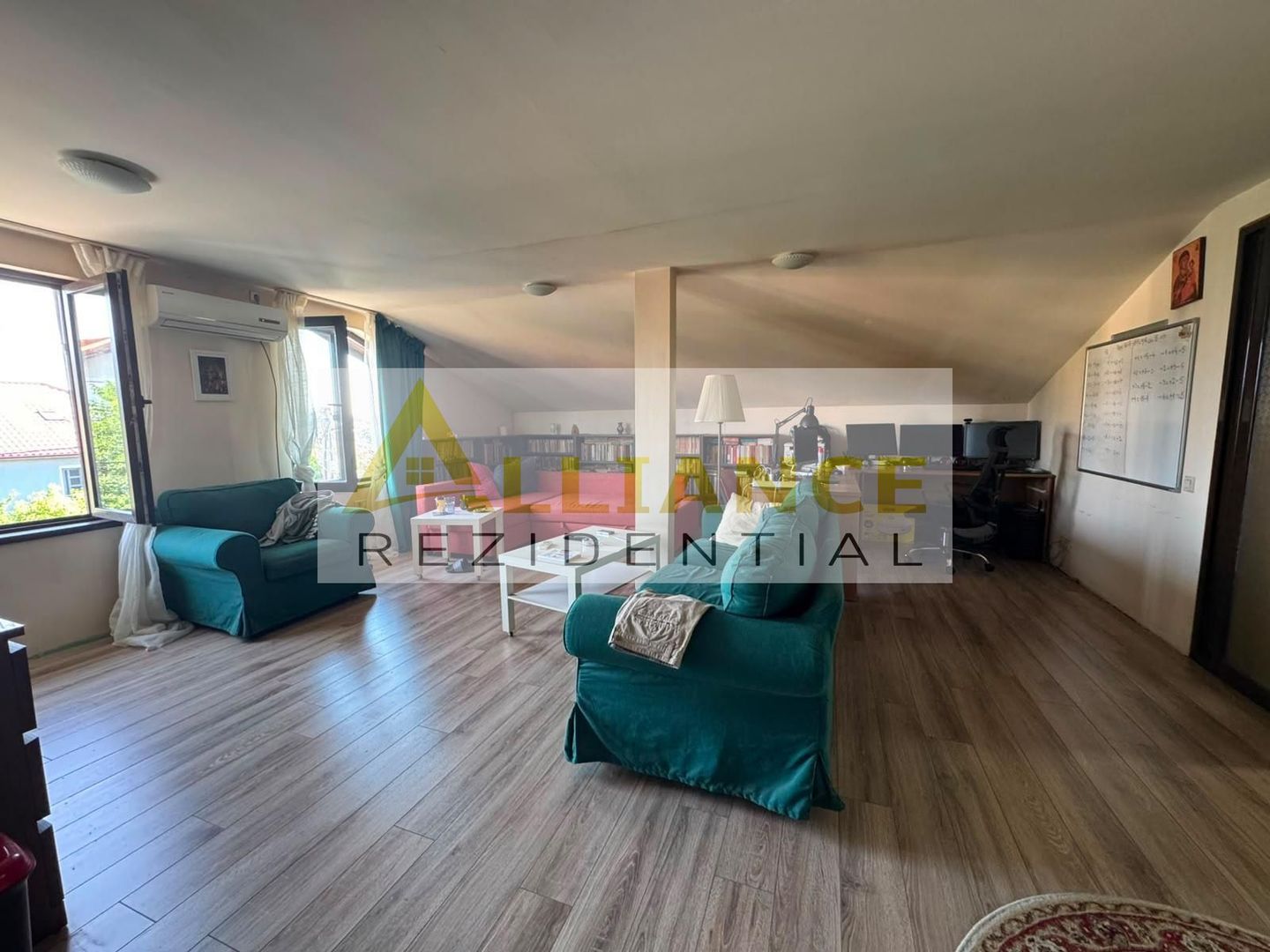 EXCLUSIVITATE - VILA INDIVIDUALĂ P+1+M+pod - Poză 12