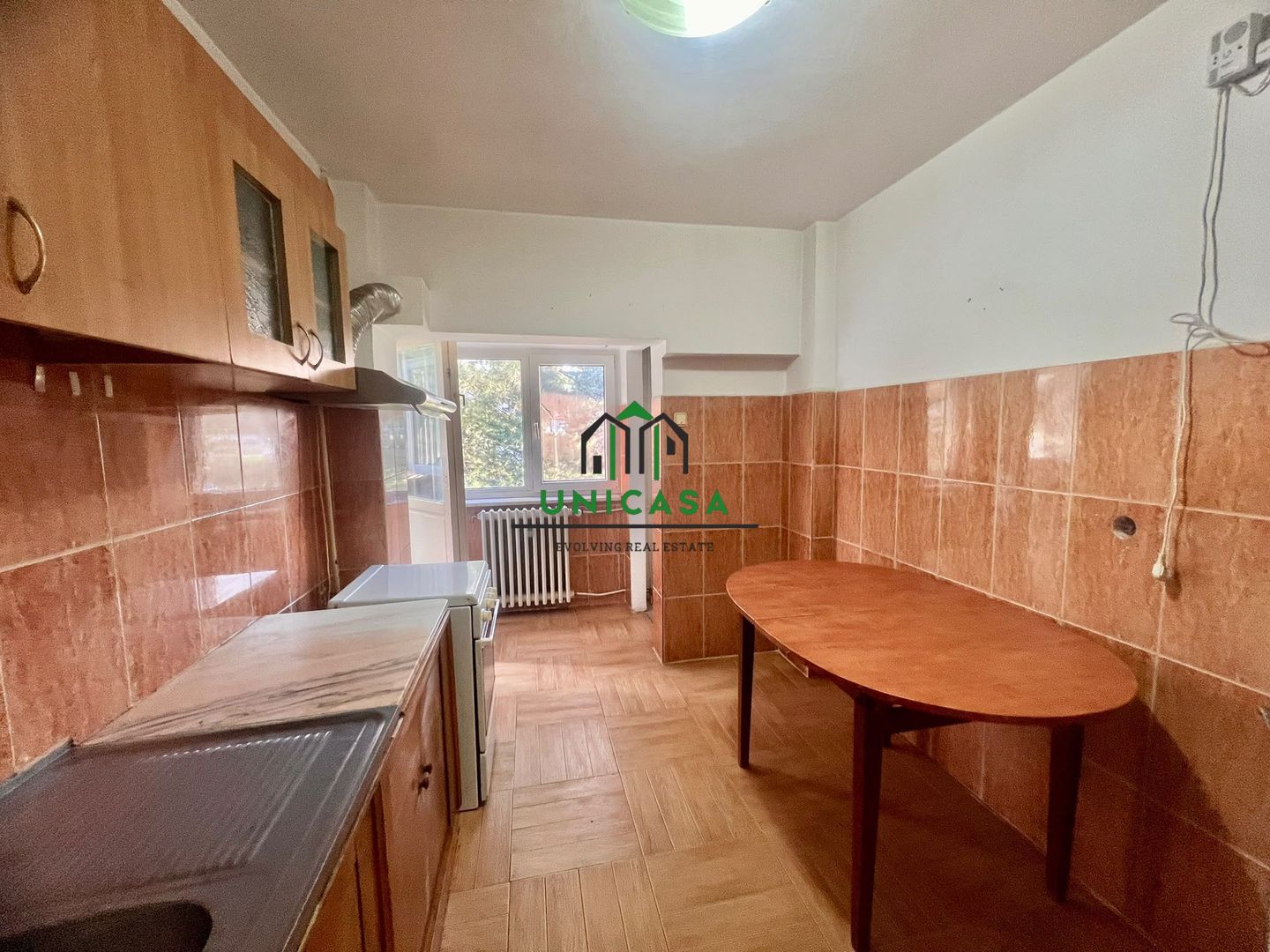 Apartament 3 camere /Calea lui Traian/Etaj 1/4 - Poză 2