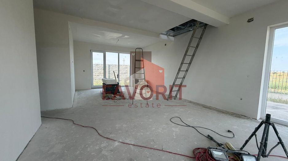 Triplex | 3 camere | Toate utilitatile | Asfalt | Parter + Mansarda | - Poză 3