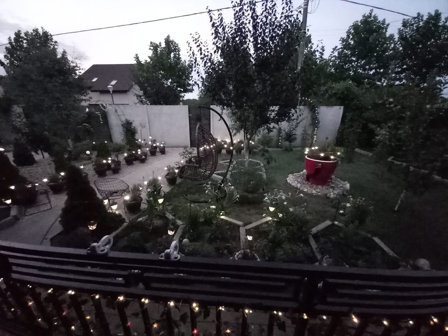 Parter cu structură pentru etaj, curte amenajată și organizare impeca - Poză 20