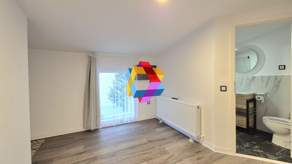 Spatiu comercial -242 mp - Poză 18