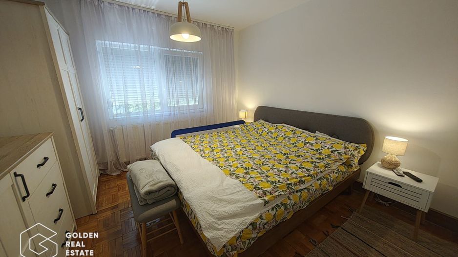 Apartament cu 3 camere în zona Miorita - Poză 5