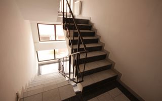 Imobil destinatie birouri + depozit - Poză 43