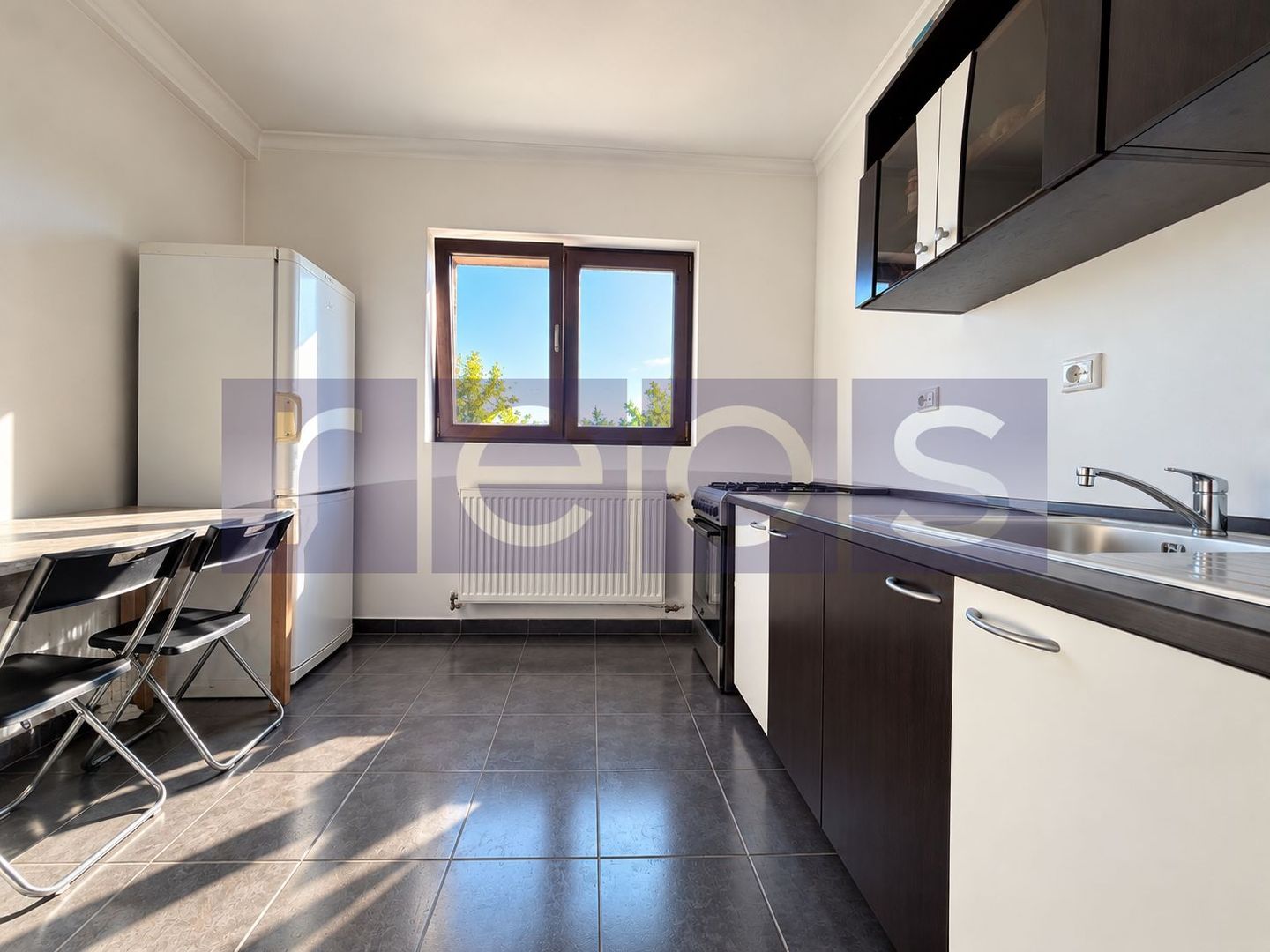 APARTAMENT 4 CAMERE | DECOMANDAT | 2 BAI | BLOC REABILITAT | PARCUL HERASTRAU - Poză 6