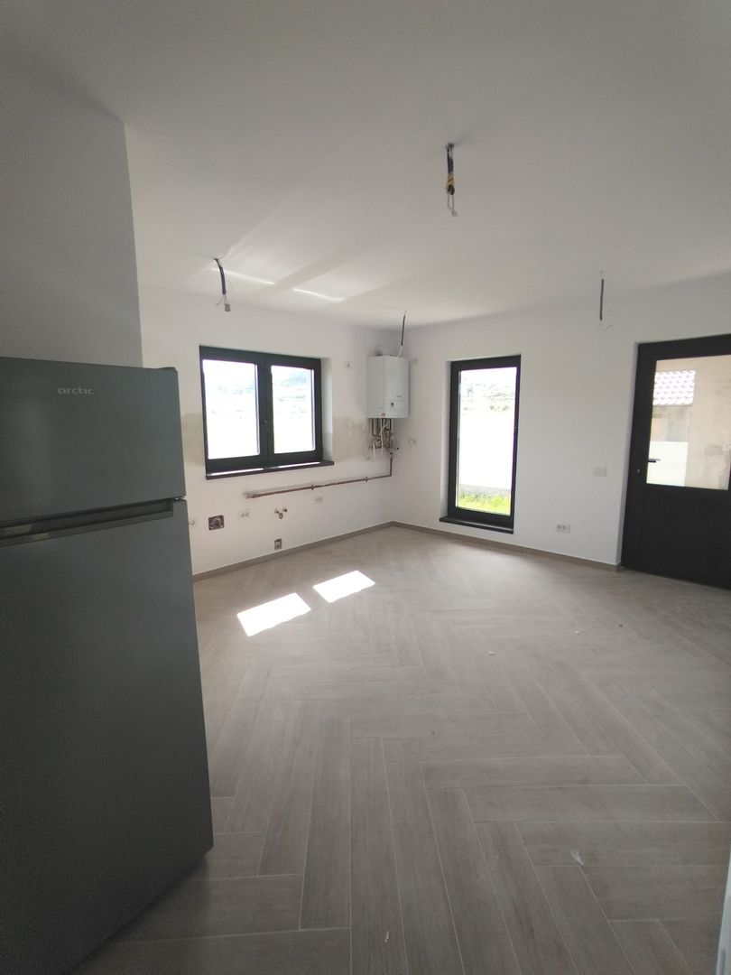 Casa noua de vânzare in Sard - Poză 5