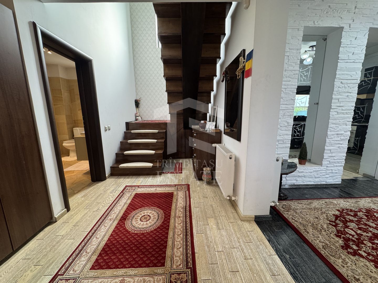 Domnesti Duplex 4 Camere 160 mp - Poză 3