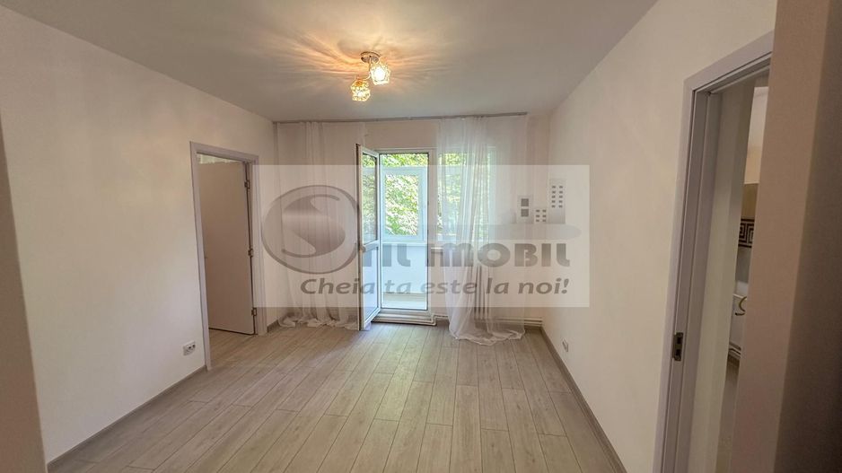 Apartament 3 camere Podu Roș -Renovat integral, 117.000 € - Poză 1