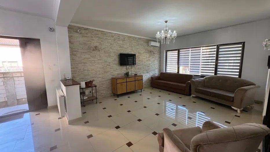 Bragadiru Vest- vila moderma cu 4 bai si 4 mormitoare, de inchiriat - Poză 1