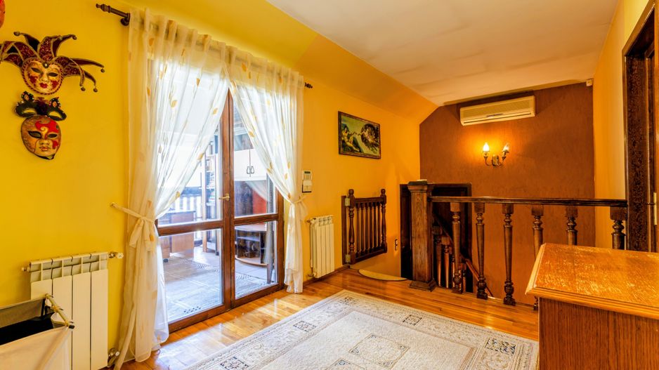 Vilă S+P+M, 2 fronturi stradale, ideală locuit/birouri/clinică, grădiniță, etc - Poză 15