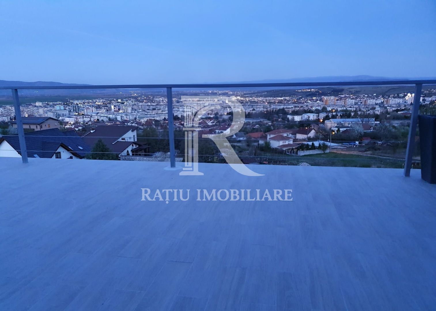 Casa moderna | 2 terase | Vedere Panoramica | Deva | - Poză 10