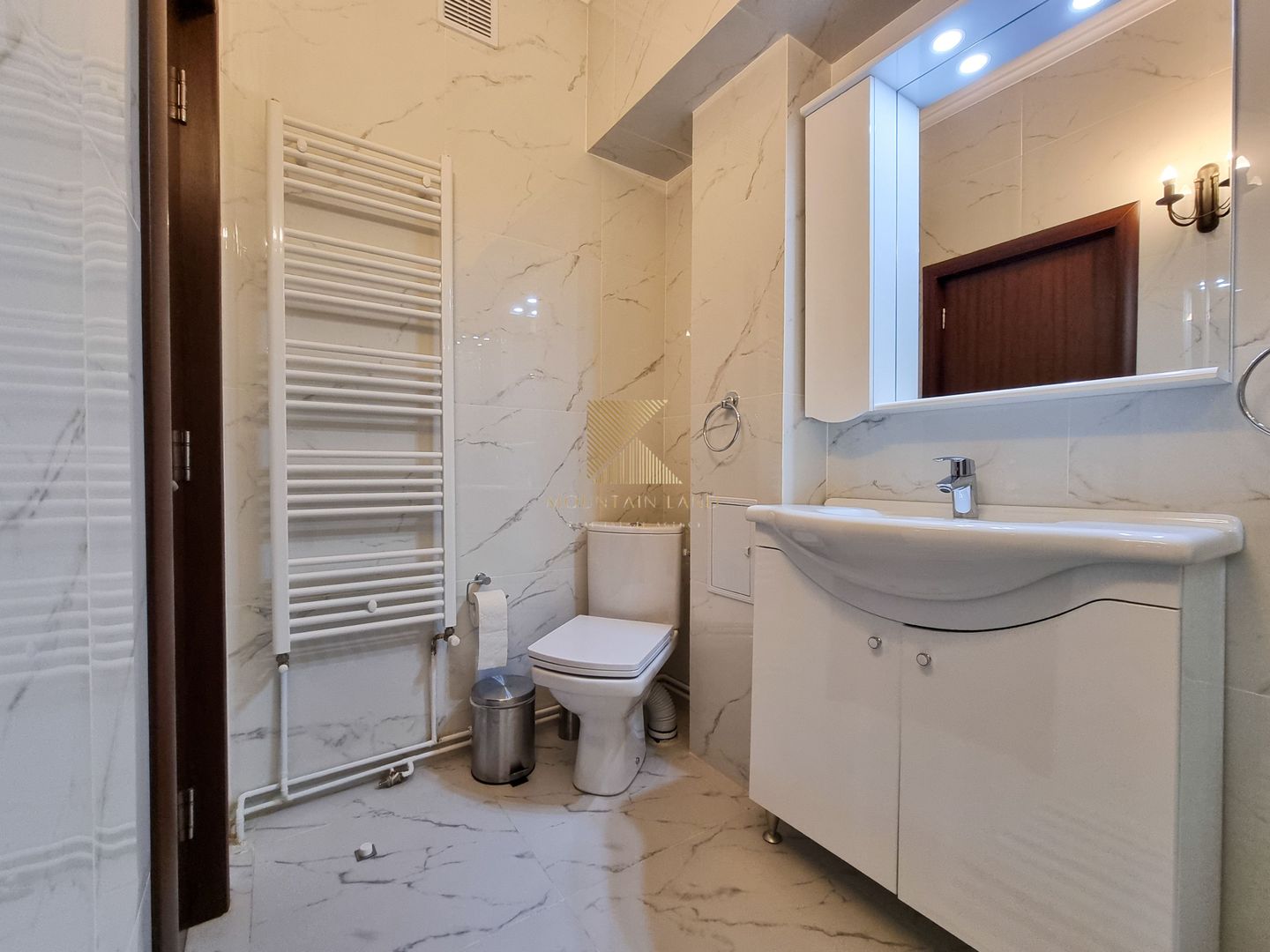 Apartament complet renovat și mobilat – parter, Bulevardul 15 Noiembri - Poză 16