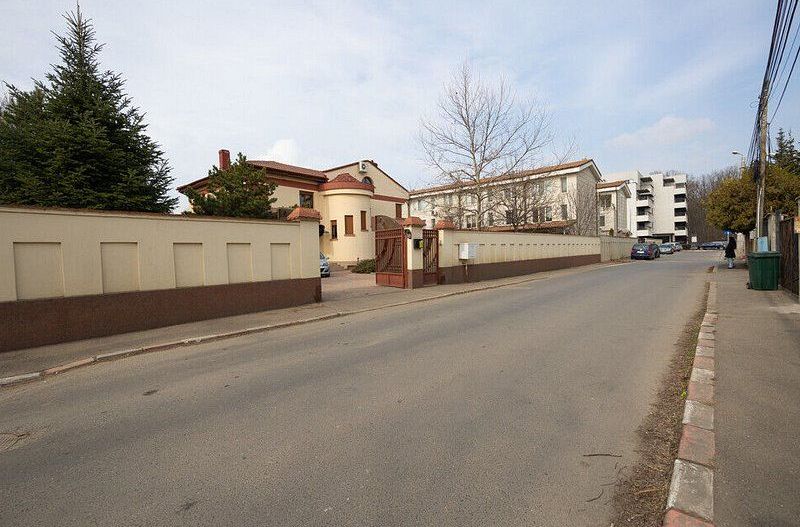 Vila cu 750 mp utili si teren de 1.480 mp in Erou Iancu Nicolae - Poză 45