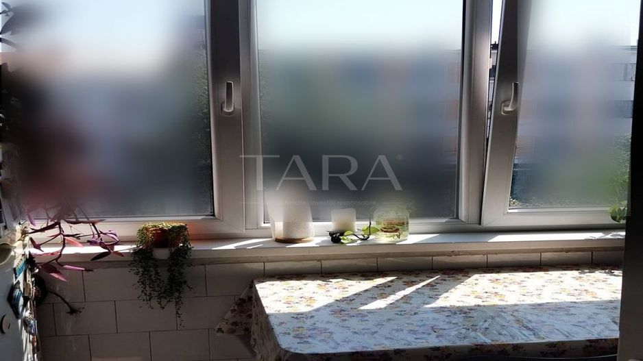 Apartament 2 camere decomandate, ultracentral, renovabil, cu centrală. - Poză 2