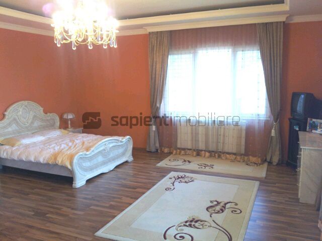 Sapient | Vilă în stil italian situată în loc. Sânmartin - Poză 11