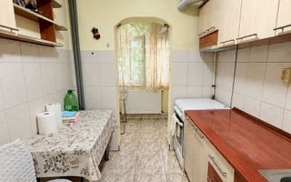 De vanzare apartament cu 2 camere, zona Bucovina - Poză 3