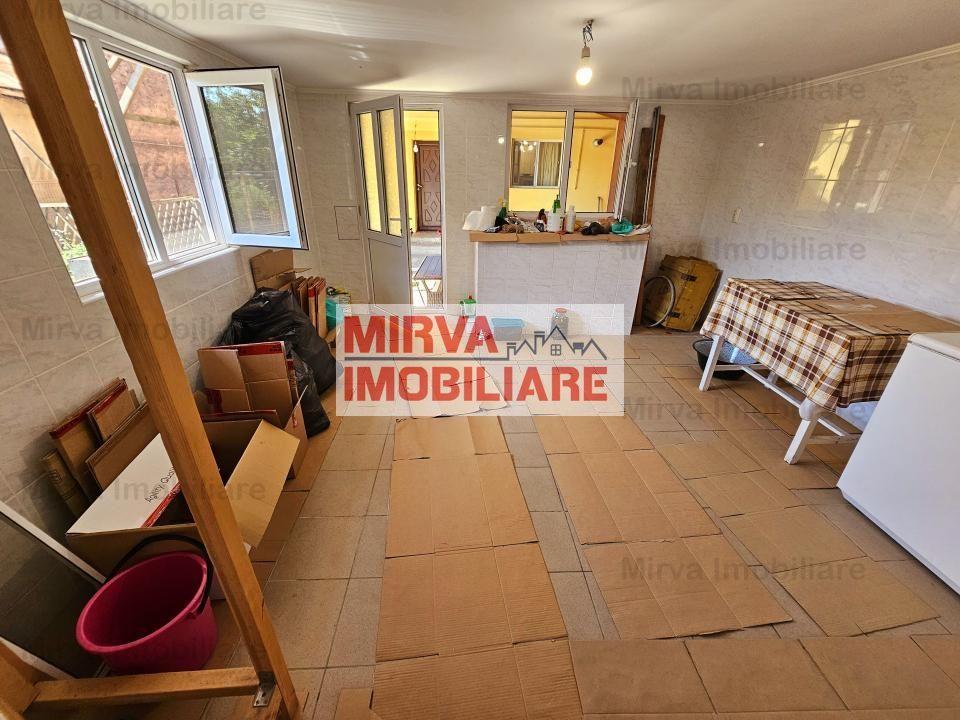 Vanzare vila 6 camere + spatiu comercial, mobilata si utilata, in Blejoi - Poză 65