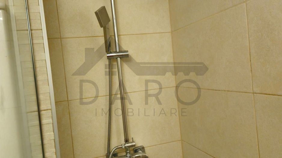 Apartament de vânzare cu 2 camere zona Tudor - Poză 4