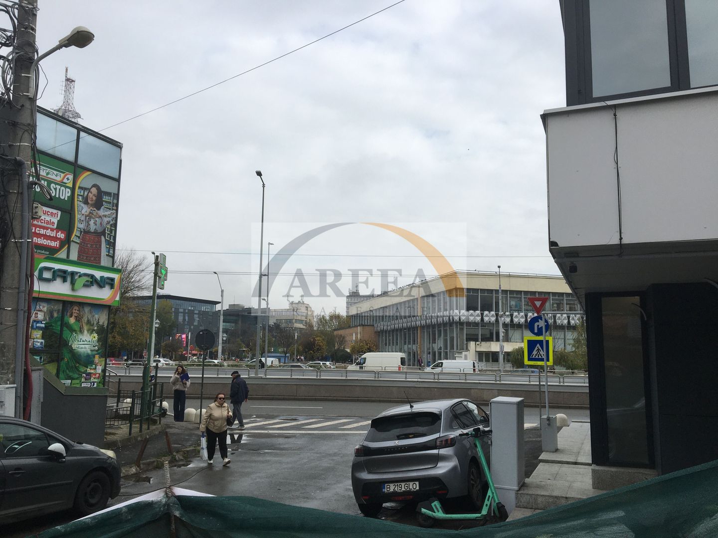 INCHIRIERE - spatiu comercial PIATA SUDULUI - parter, curte, parcare - Poză 15