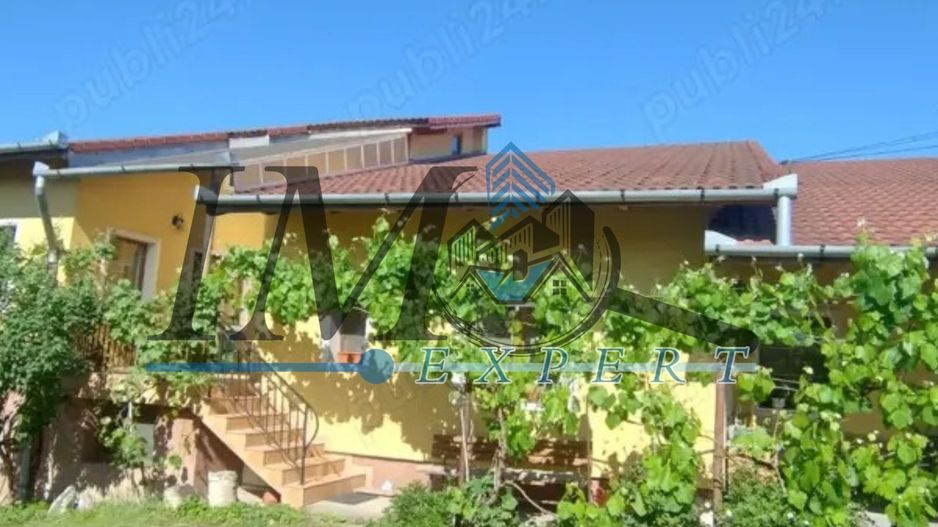 Casă de vânzare în centru Alba Iulia 138mp. - Poză 1