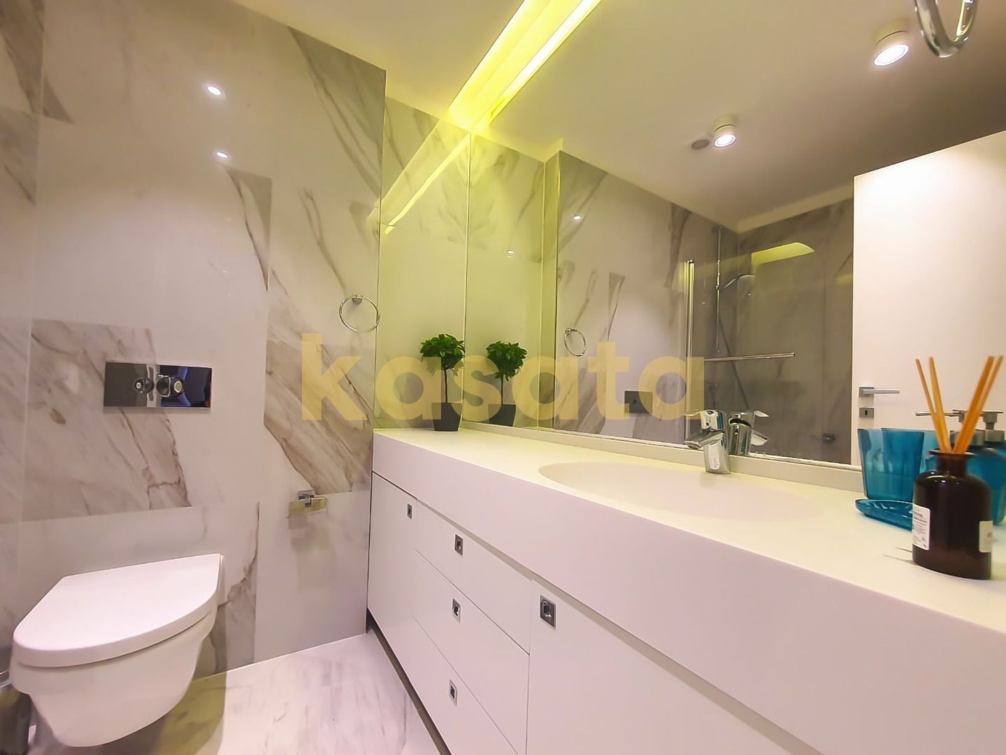 Apartament spectaculos cu vedere liberă către Promenada Mall - Poză 9