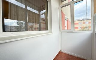 Apartament cu 3 camere | 2 bai | 64 mp | Cetate - Mercur - Poză 9