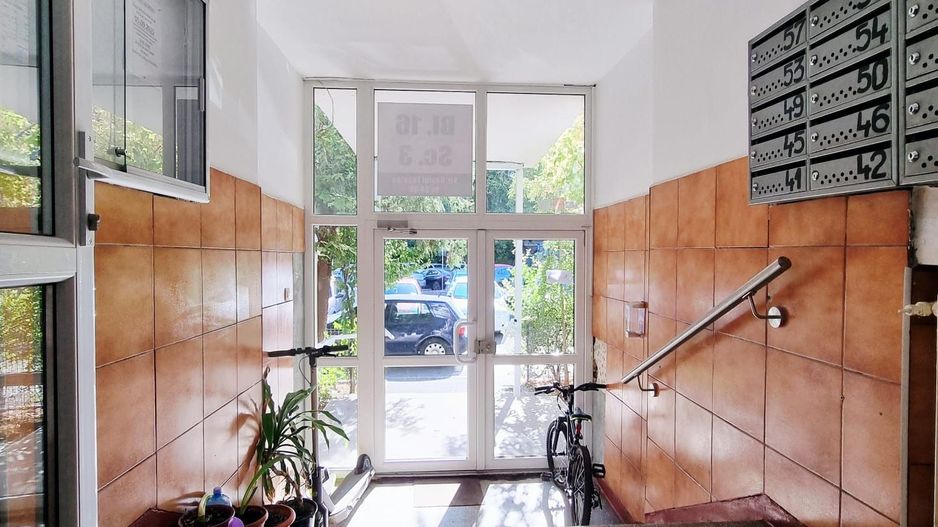 MILITARI LUJERULUI METROU 2 Camere Etaj 2din4 Bloc Reabilitat Termic - Poză 9